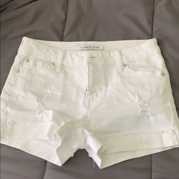 White shorts - Picture 1 of 1